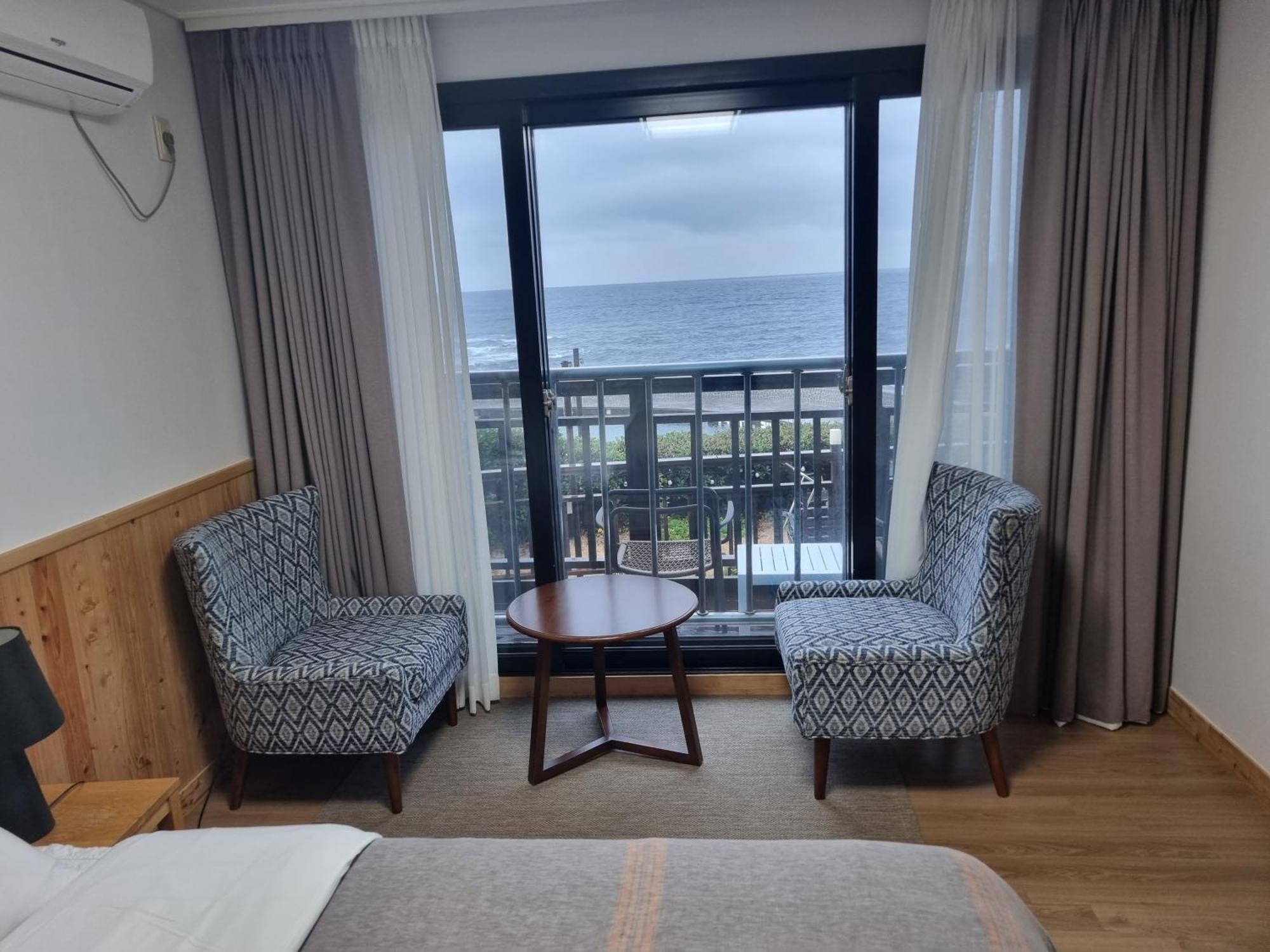 Jeju Amoje Villa Сеогвипо Екстериор снимка